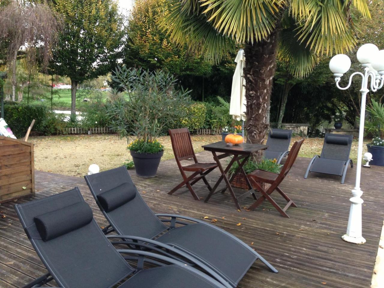 Le Lavoir Bed & Breakfast Chateauroux Luaran gambar